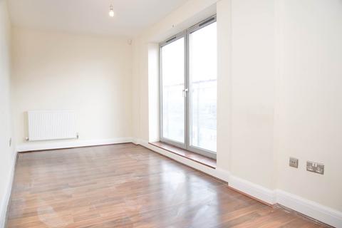 2 bedroom apartment to rent, Tideslea Path, Thamesmead West, SE28 0NH