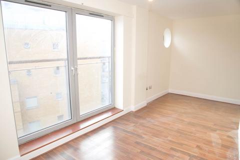 2 bedroom apartment to rent, Tideslea Path, Thamesmead West, SE28 0NH