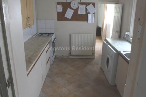 5 bedroom terraced house to rent, Harriet Street, Cardiff CF24