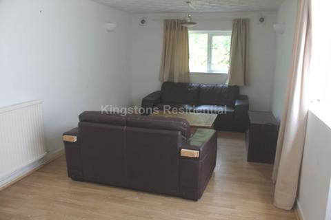 5 bedroom terraced house to rent, Harriet Street, Cardiff CF24