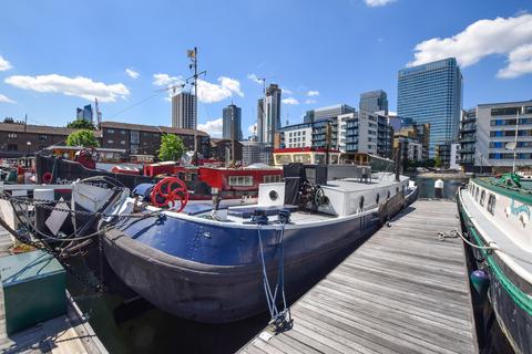 Barge Frya Fresena Canary Wharf Estate London E14 5sh 2 Bed