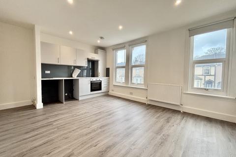 1 bedroom apartment to rent, Brighton Road, South Croydon