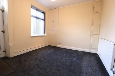 1 bedroom apartment to rent, Briarfield Road, Shipley BD18