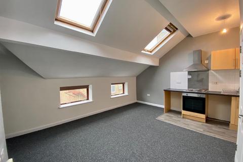 1 bedroom flat to rent, Market Street,Milnsbridge, Huddersfield