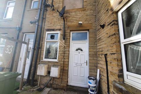 2 bedroom flat to rent, Brewery Lane, Dewsbur