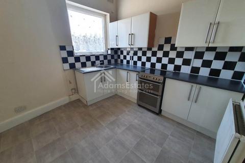 2 bedroom flat to rent, Brewery Lane, Dewsbur