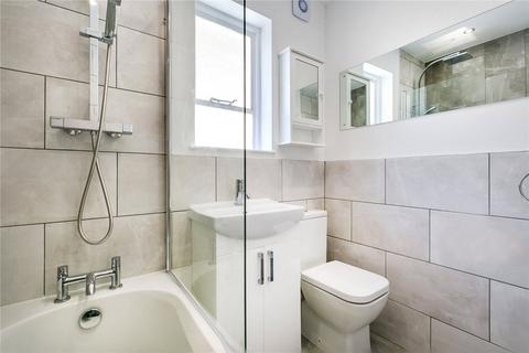 2 bedroom flat to rent, Crane Court, Sheen Gate Gardens, London