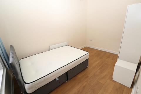 undefined, Room 2  @ 67-69 Edleston Road, Crewe, CW2