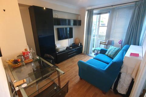 1 bedroom flat to rent, Burrells Wharf Square, E14