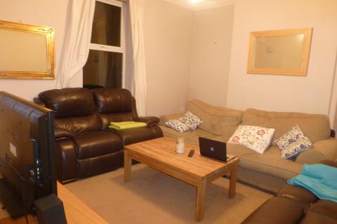 3 bedroom end of terrace house to rent, Ancrum Street, Spital Tongues, Newcastle upon Tyne NE2