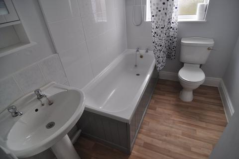 2 bedroom house to rent, Hough Lane, Wombwell