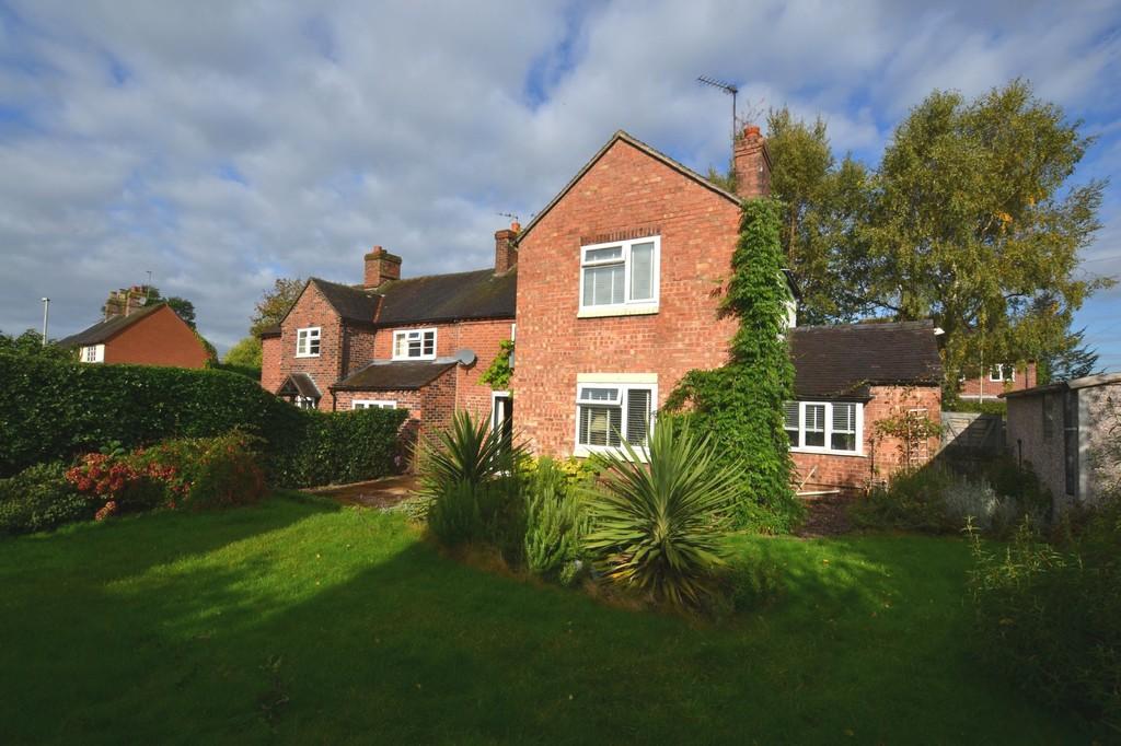 Smithfield Road, Market Drayton 3 bed semidetached house for sale £