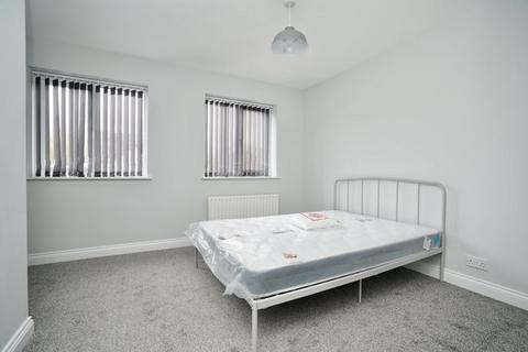 1 bedroom in a house share to rent, Snowdonia Way, Hinchingbrooke Park, Huntingdon