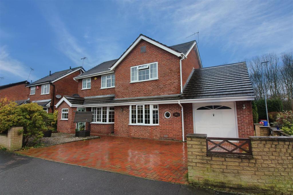 Charminster Road, Meir Park, 5 bed detached house £315,000