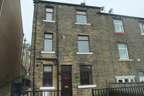 2 bedroom end of terrace house to rent, Fixby Avenue, Pye nest, Halifax HX2