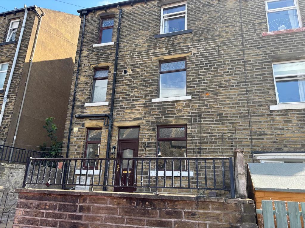2 bedroom end of terrace house to rent
