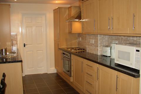3 bedroom flat to rent - Bayswater Road, Jesmond, Newcastle upon Tyne NE2