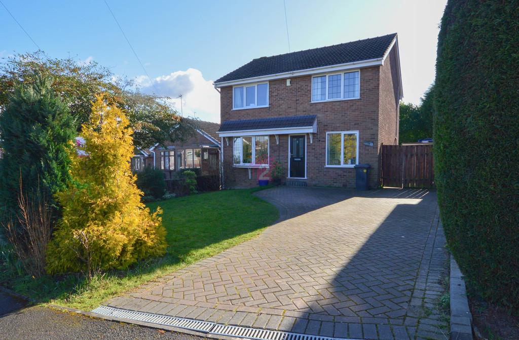 Staniforth Avenue, Eckington, Sheffield, S21 4 bed detached house £