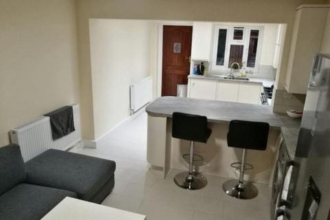 4 bedroom house share to rent, GRAND WALK, SOLEBAY STREET