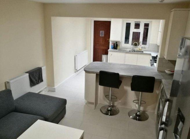 Grand-walk-solebay-street-e1-4pj-895946