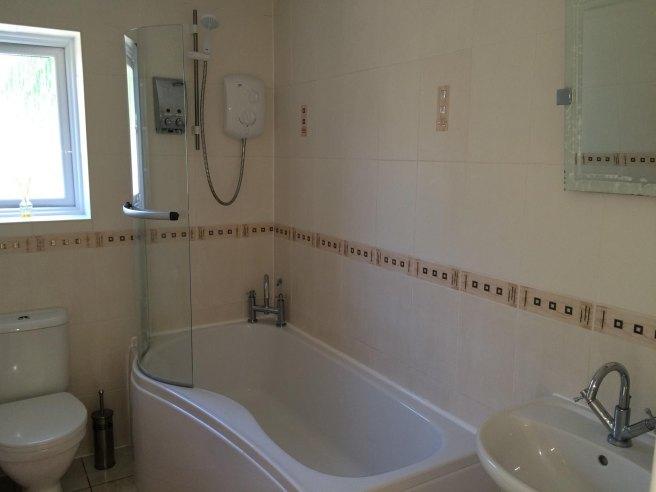 Hawkwood-crescent-wr2-6bn-916350