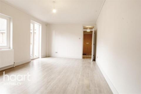 1 bedroom flat to rent, Empire Court, North End Road, HA9