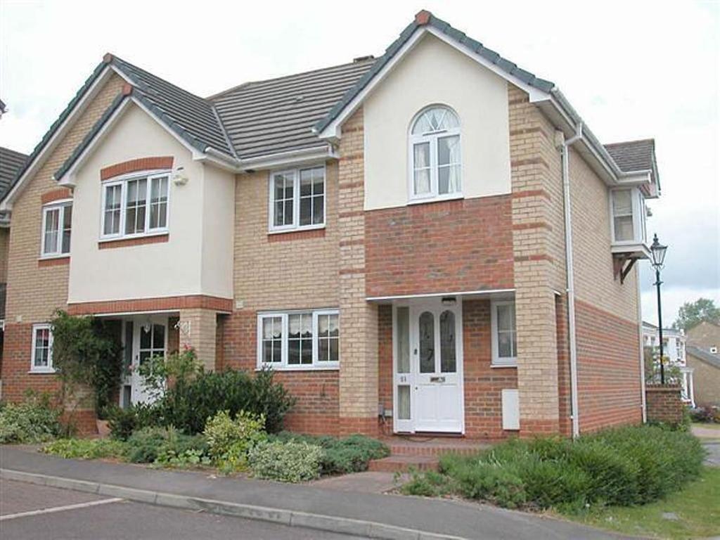Devonshire Park, Reading, RG2 3 bed townhouse £1,100 pcm (£254 pw)