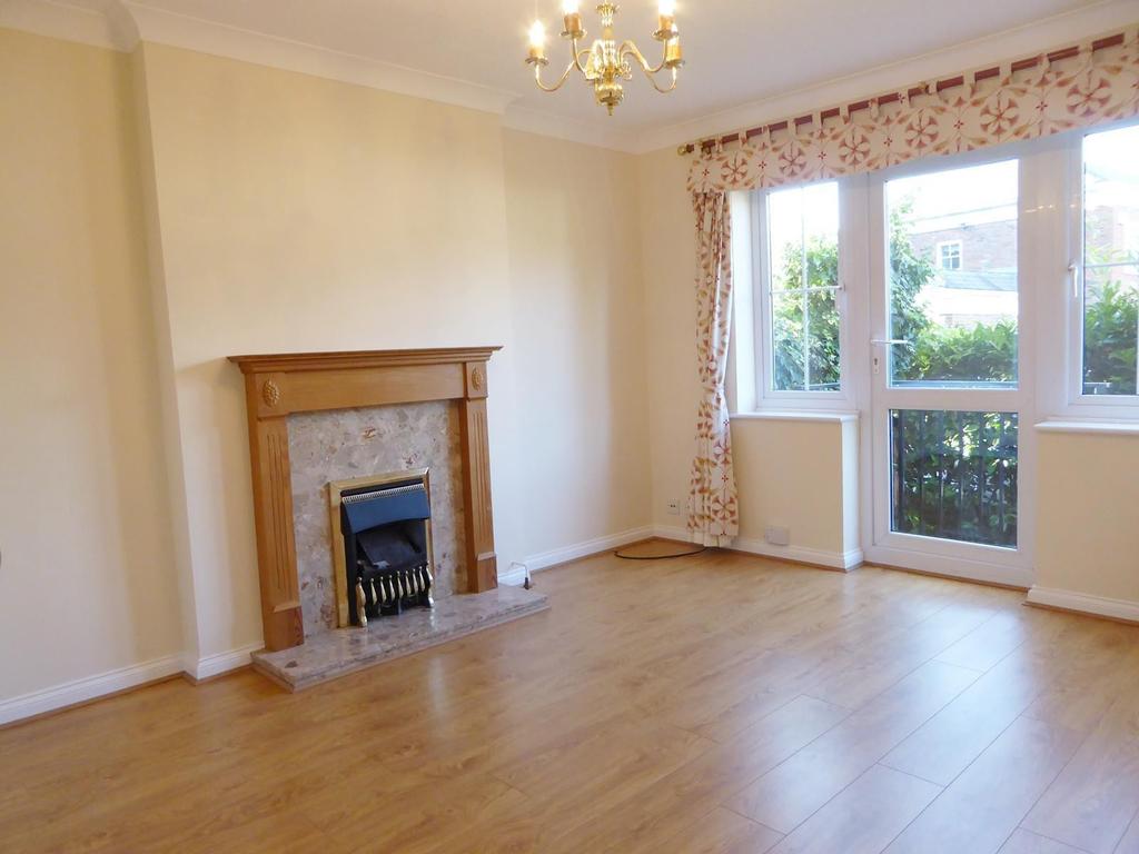 Devonshire Park, Reading, RG2 3 bed townhouse £1,100 pcm (£254 pw)