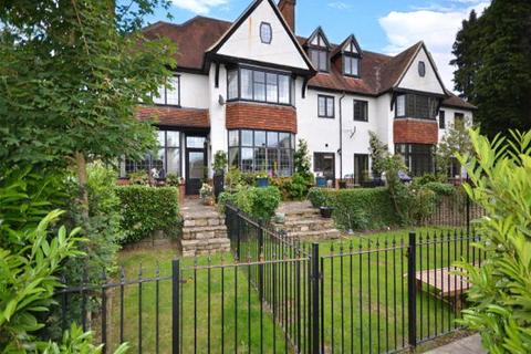 4 bedroom townhouse to rent, Woodridge Close, Bracknell, Berkshire, RG12