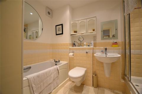 2 bedroom apartment to rent, Ogden Park, Bracknell, Berkshire, RG12