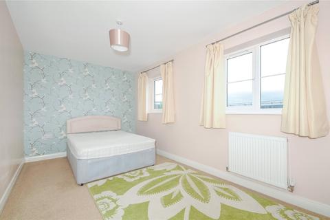 4 bedroom terraced house to rent - Sparrowhawk Way, Bracknell, Berkshire, RG12