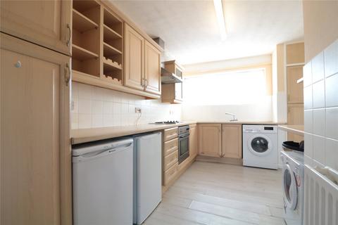 3 bedroom terraced house to rent, Kingsley Road, Farnborough, Hampshire, GU14