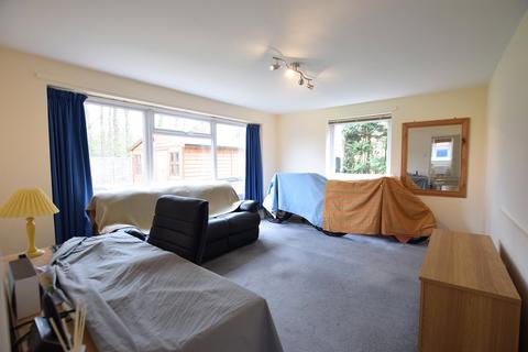 1 bedroom maisonette to rent, West Drive, Calcot Park, Reading, Berkshire, RG31