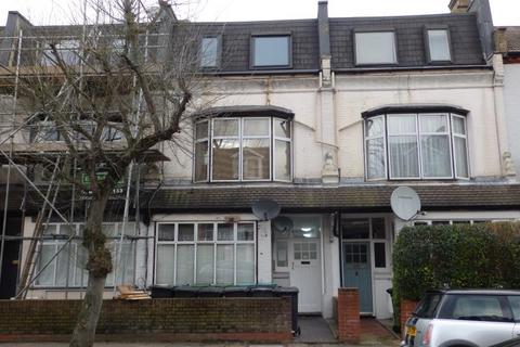 1 bedroom flat to rent, Hampden Road, Hornsey, N8
