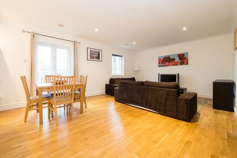2 bedroom apartment to rent, Russell Road, London W14