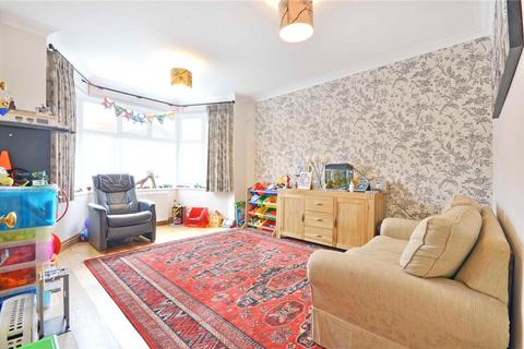 3 bedroom semi-detached house to rent, Chatsworth Road, London