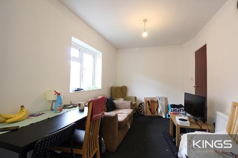 3 bedroom flat to rent, Alma Road, Southampton