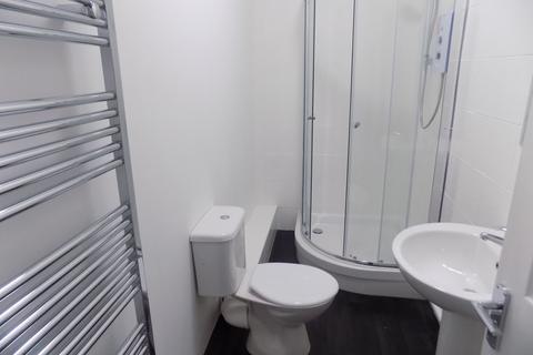 1 bedroom detached house to rent, High Street, Bangor, Gwynedd, LL57