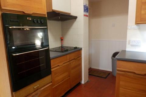 5 bedroom end of terrace house to rent, Caernarfon Road, Bangor, Gwynedd, LL57