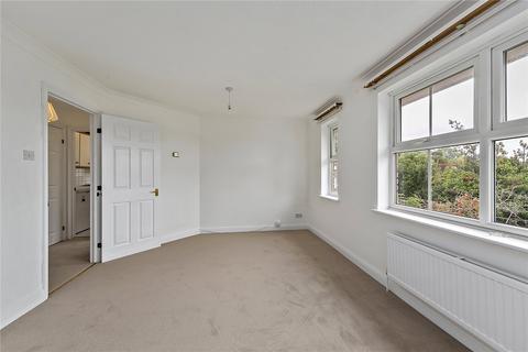 undefined, London Road, Twickenham, TW1