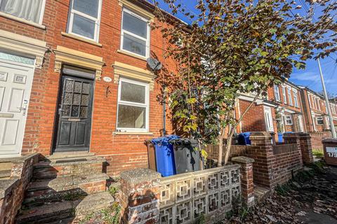 2 bedroom terraced house to rent, Cavendish Street, Ipswich