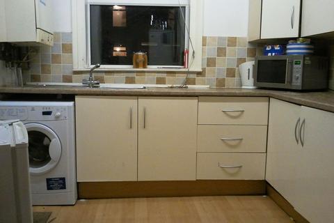 5 bedroom terraced house to rent - Heald Grove, Manchester, M14