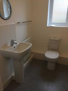 2 bedroom apartment to rent, Harrier Close, Bolton