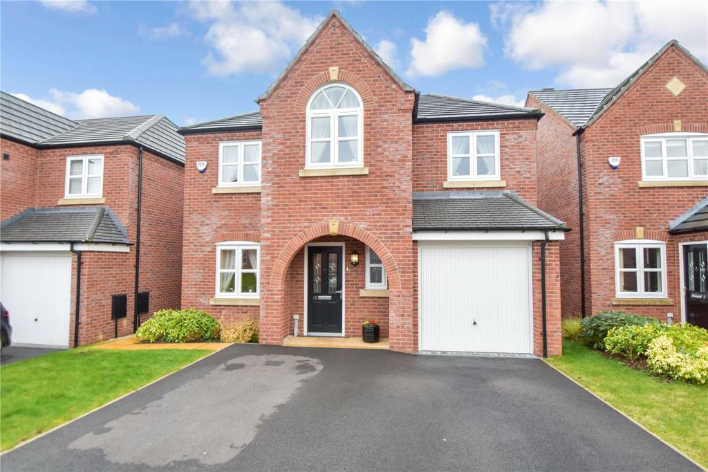 Kentmere Close, Unsworth, Bury, Greater Manchester, BL9 4 bed detached