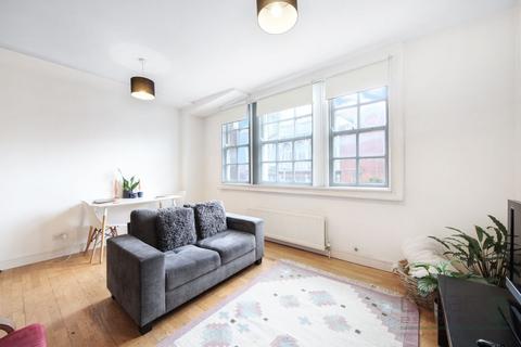 2 bedroom flat to rent, Central Buildings, Peckham SE15