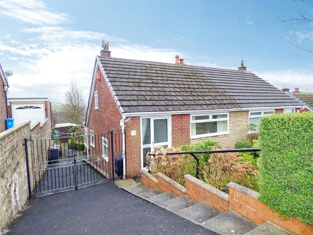 Belmont Avenue, Springhead, Saddleworth, OL4 2 bed semidetached