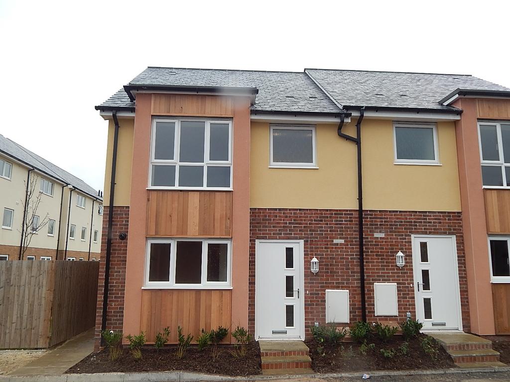 Y Bae, Bangor, Gwynedd, LL57 3 bed apartment £875 pcm (£202 pw)