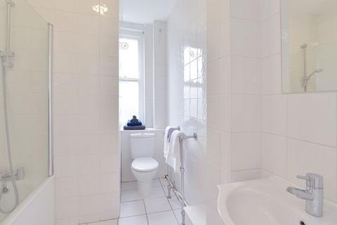 1 bedroom flat to rent, Hill Street, Mayfair