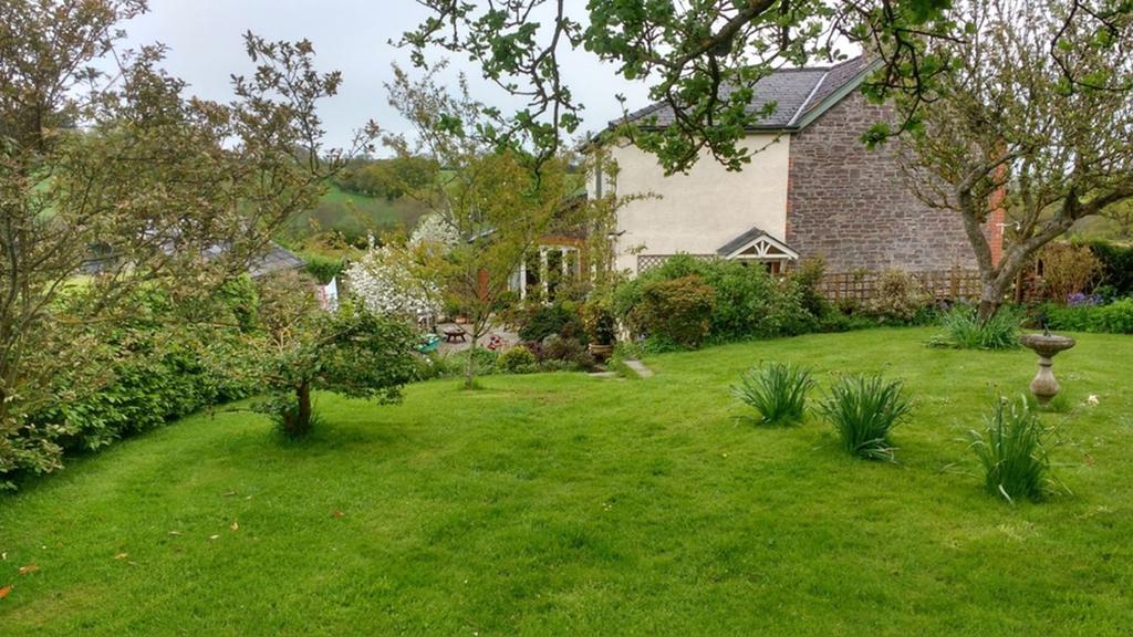Llanfihangel Talyllyn, Brecon, LD3 4 bed detached house £550,000