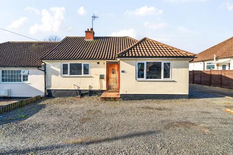 2 bedroom bungalow for sale, The Crescent, Surrey RH6